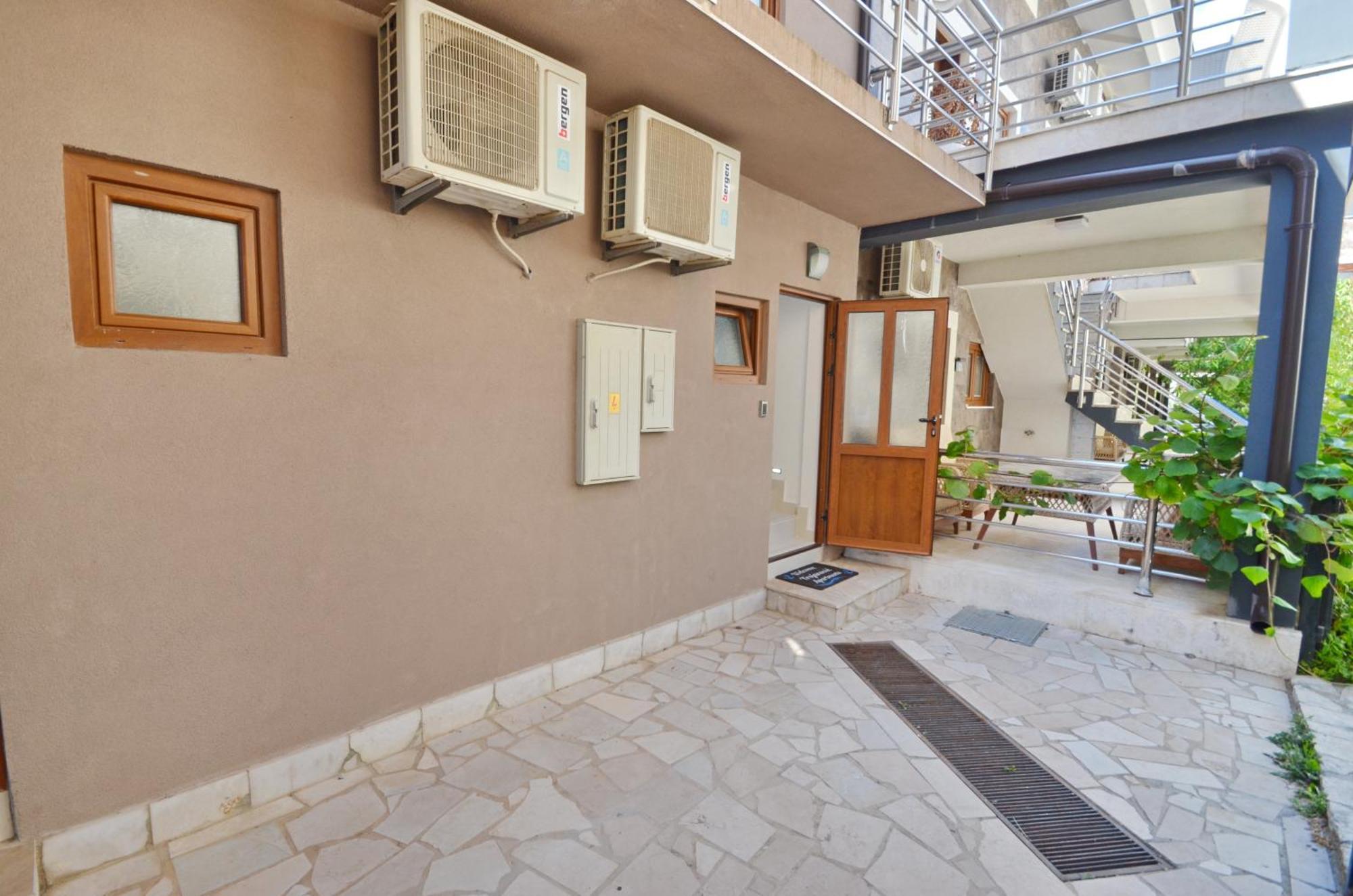 Trojanovic Apartments Tivat Exterior photo